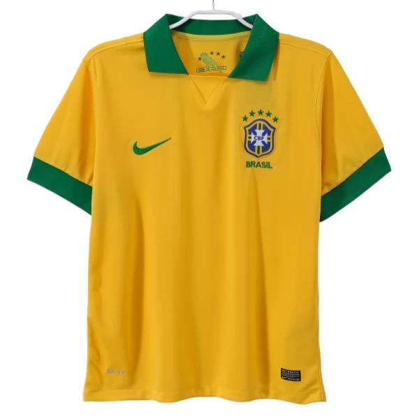 Camisola Brasil Equipamento Principal Retro 2013 Camisola Brasil Equipamento Principal Retro 2013